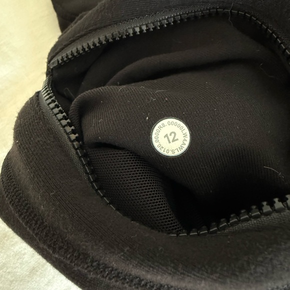 Lululemon Define Jacket - Picture 4 of 4